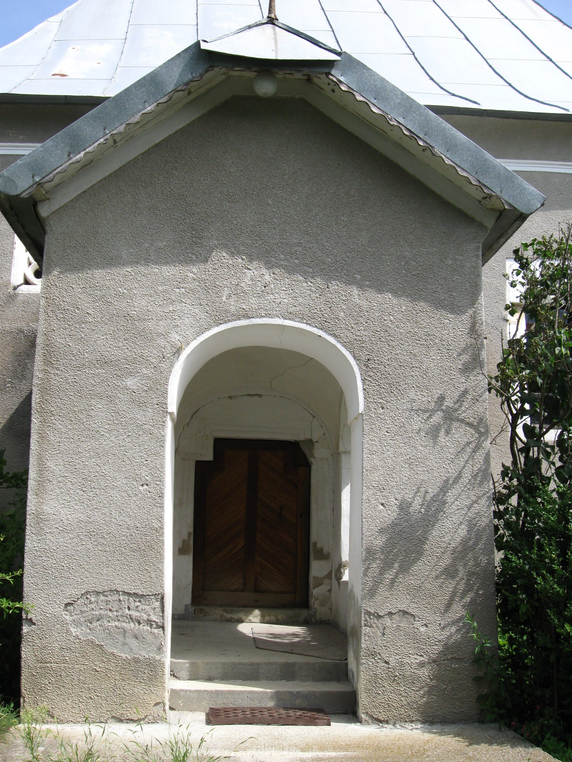 Biserica reformată Strugureni (1)