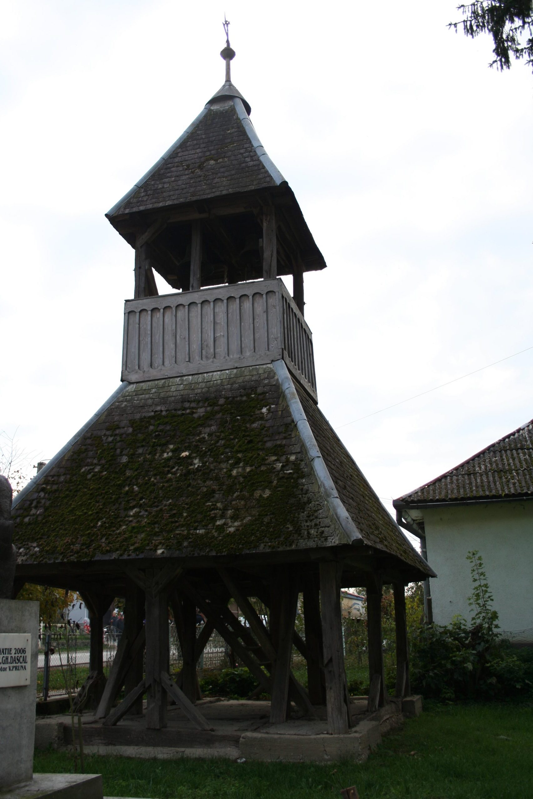 Biserica Nușeni (10)