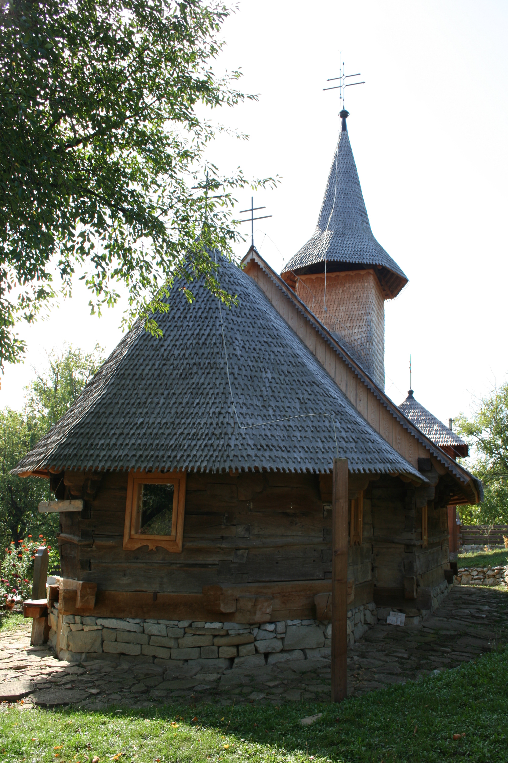 Biserica de lemn Budurleni (3)