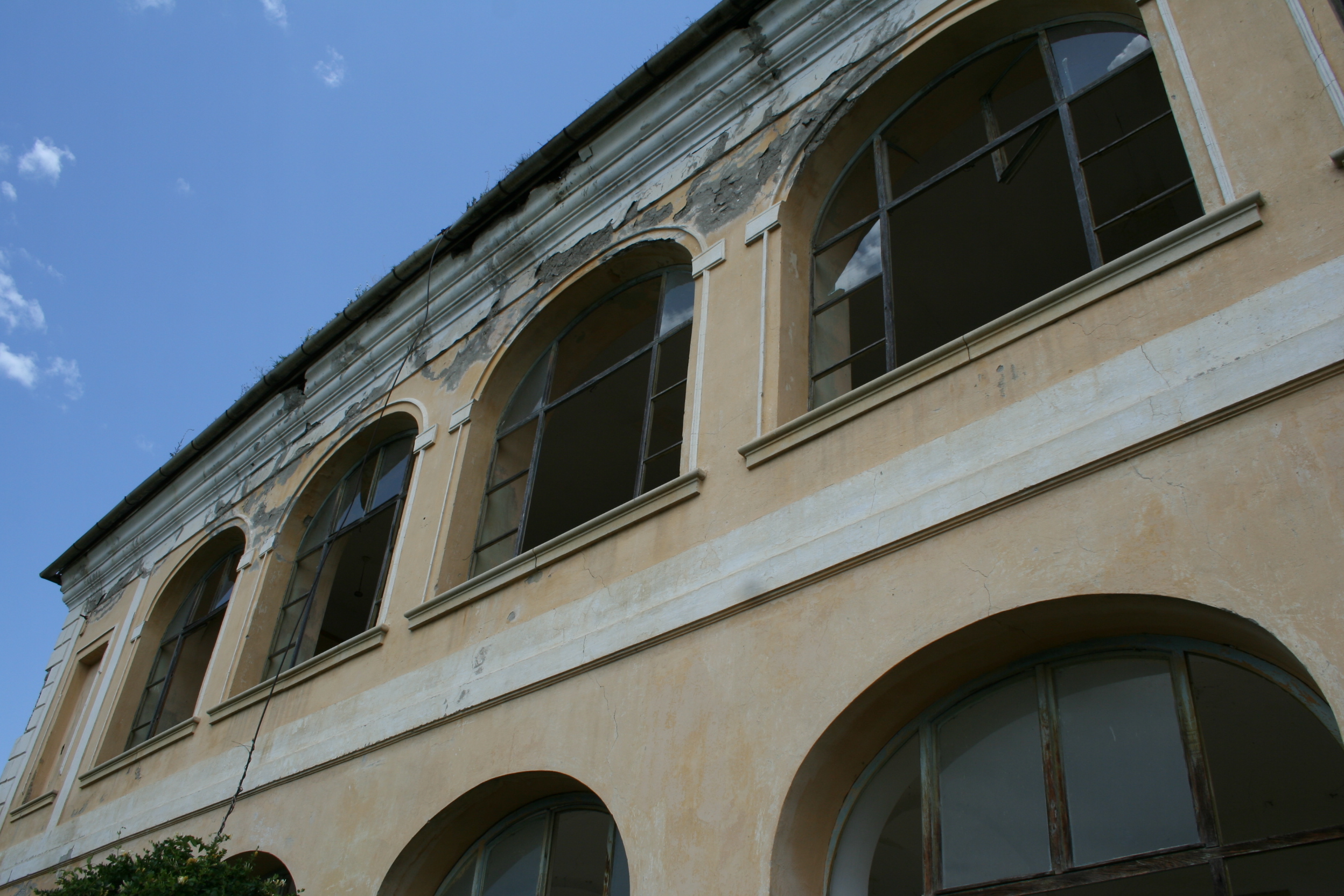 Castelul Banffy Urmeniș (2)