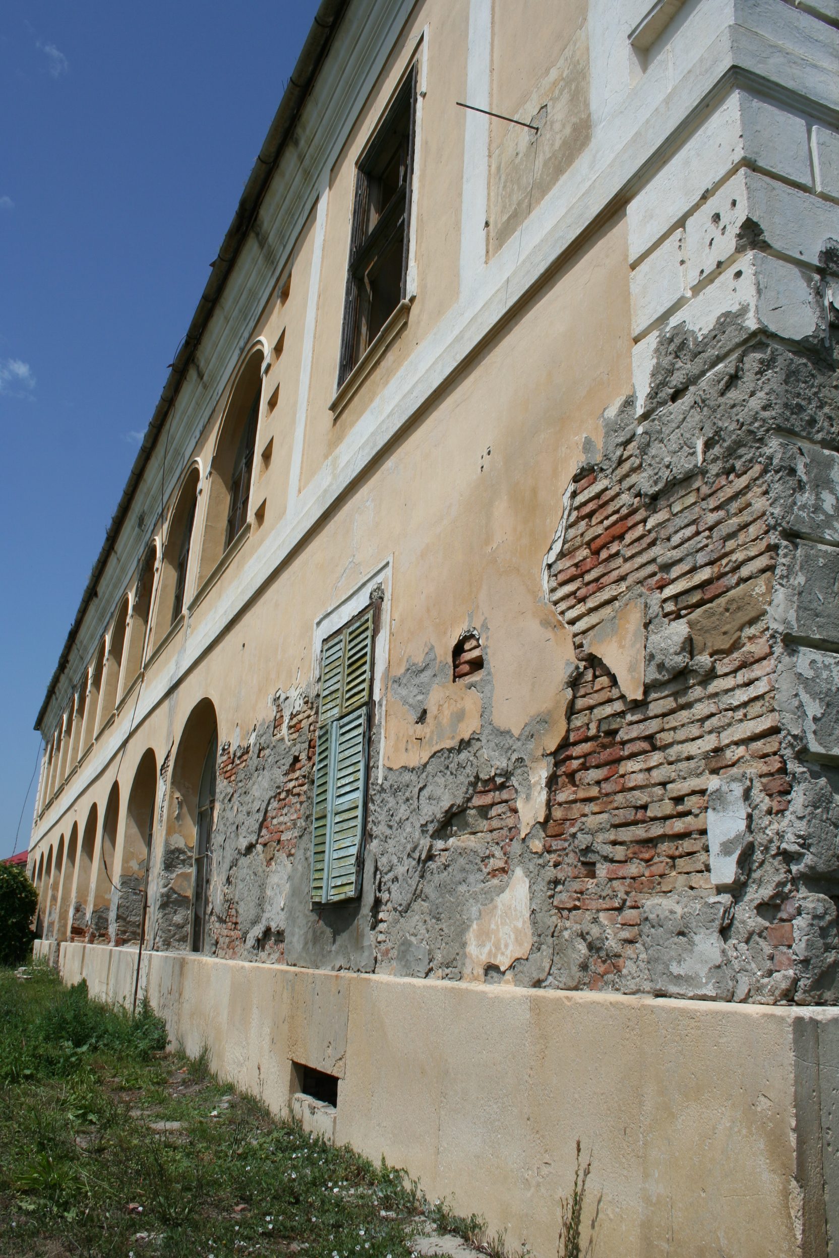 Castelul Banffy Urmeniș (4)